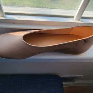 EVERLANE shoes flats neutral size 7